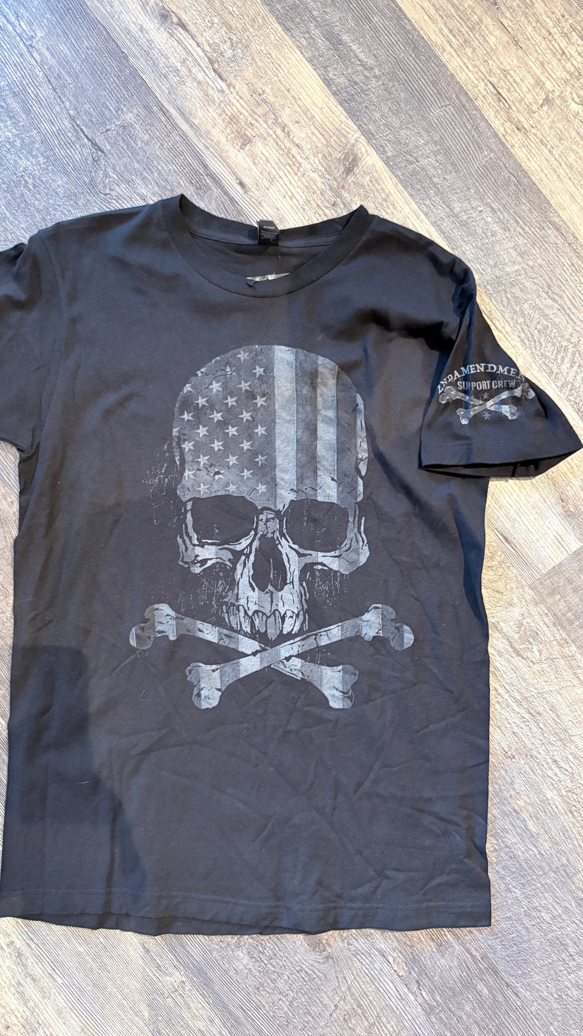 T-Shirt - Men's SS Flag Skull - Black