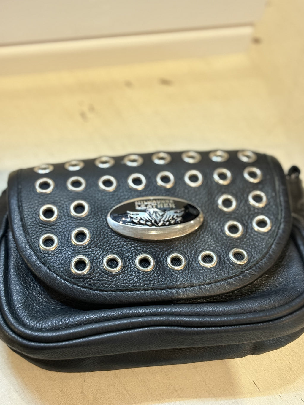 Shoulder Bag - Ladies Leather/Chain Strap - Black